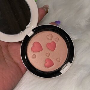 Mac cosmetics flatter me blush